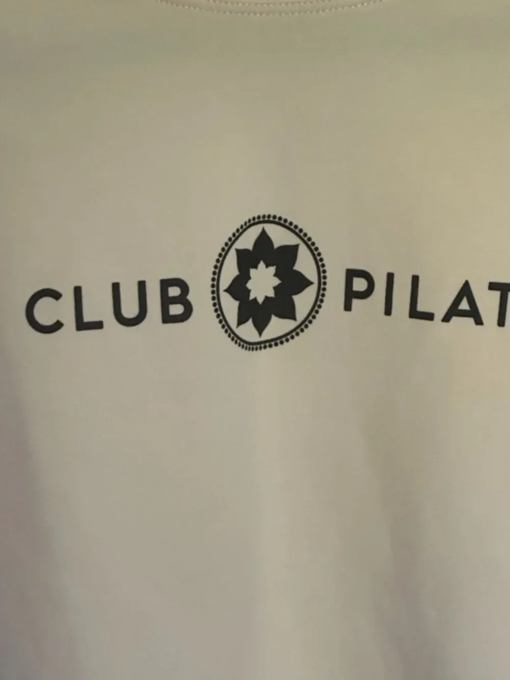 Club Pilates Cream Oversized Lightweight Sweatshirt NWOT Sz. 4 - Picture 3 of 6